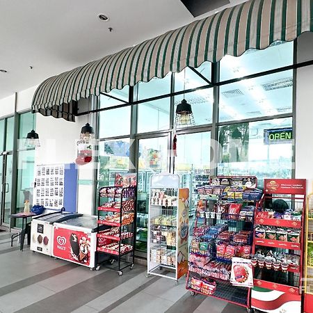 Colour-Theme Designed, Private Studio Home, Cybersquare 27B Cyberjaya, Flexihome-My Екстериор снимка