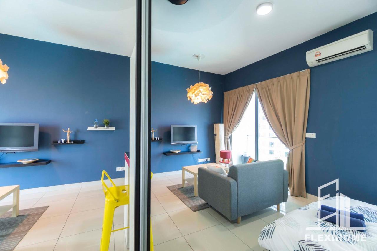 Colour-Theme Designed, Private Studio Home, Cybersquare 27B Cyberjaya, Flexihome-My Екстериор снимка