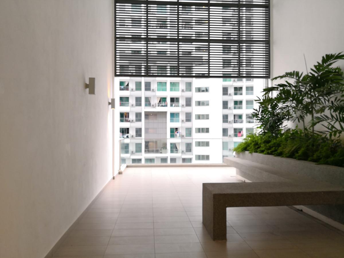 Colour-Theme Designed, Private Studio Home, Cybersquare 27B Cyberjaya, Flexihome-My Екстериор снимка