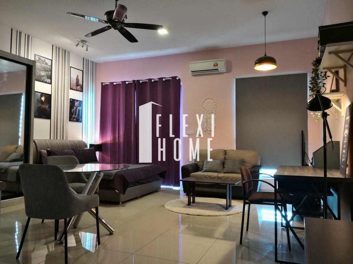 Colour-Theme Designed, Private Studio Home, Cybersquare 27B Cyberjaya, Flexihome-My Екстериор снимка